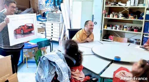 Visite et atelier de peinture animés par Arnaud Dubarre à l’hôpital de Garches